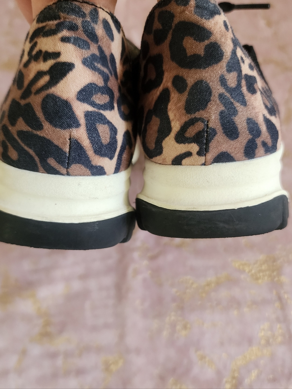 NATURALIZER | Women's Black & Leopard Print Fashion Sneakers - Picture 7 of 10